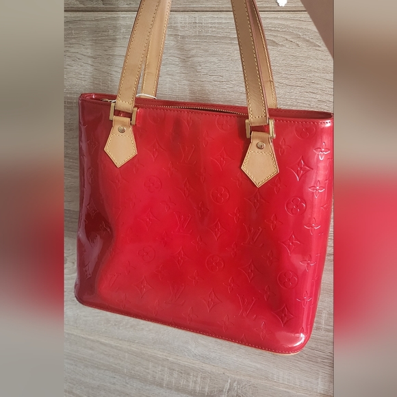 LOUIS VUITTON VERNIS HOUSTON TOTE - Picture 2 of 7